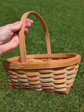 90's Longaberger Spring Woven Basket‎